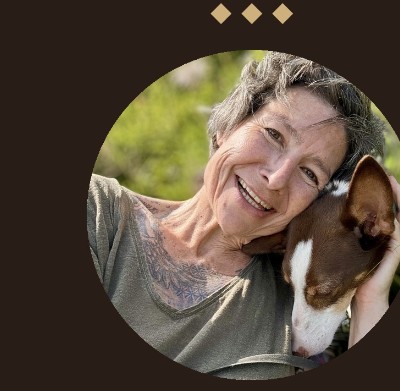 Nadiejda Huberty et son chien Pablo, son compagnon de chaque instant